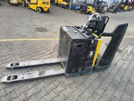 Elektromos emelőkocsik 2020  Yale MP20X (1)