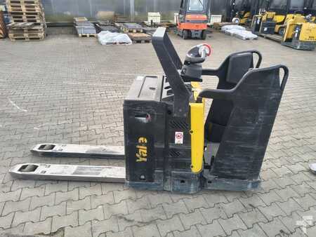 Elektromos emelőkocsik 2020  Yale MP20X (2)