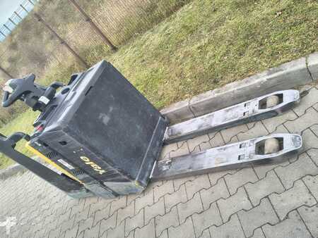 Elektromos emelőkocsik 2020  Yale MP20X (2)