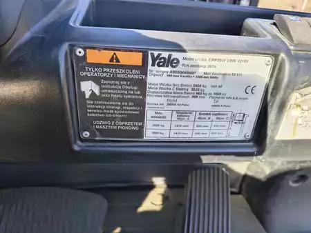Elektryczne 4-kołowe 2016  Yale ERP16VF (5)