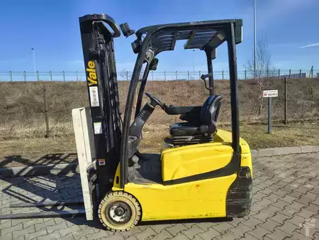 Elektro tříkolové VZV 2013  Yale ERP15VT (1)