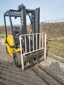 Gas gaffeltruck 2019  Yale GLP25MX (3)