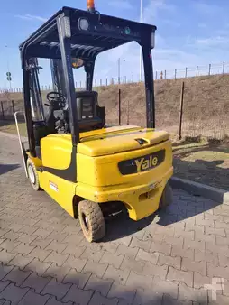 Eléctrico - 4 rodas 2011  Yale ERP35VL (4)