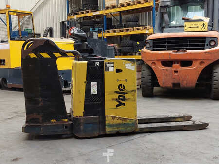 Niederhubwagen 2012  Yale MP20X FBW (3)