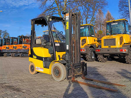 LPG heftrucks 2011  Yale GLP16VX (1)