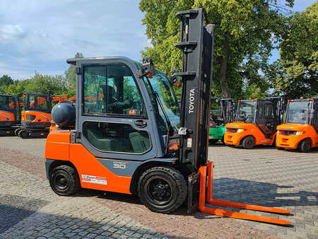 LPG Forklifts 2019  Toyota 06-8FG30F (6)