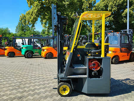 Four-way trucks 2010  Combilift C2500CB (8)