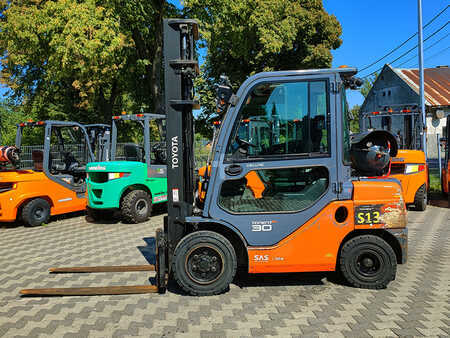 LPG Forklifts 2019  Toyota 06-8FG30F (3)