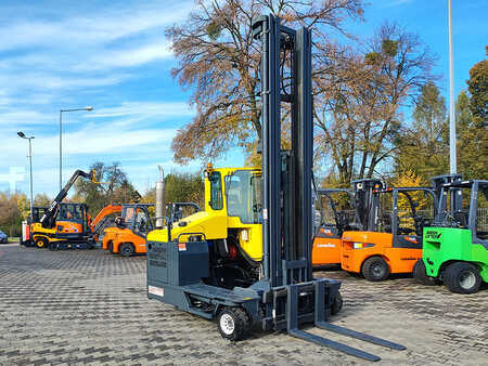 Four-way trucks 2013  Combilift C4000 (1)