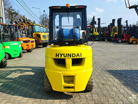 LPG VZV 2015  Hyundai 35L-7A (5)