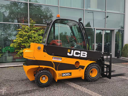 Wózki widłowe diesel 2016  JCB TLT30D (6)