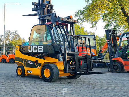 Chariots élévateurs GPL 2016  JCB TLT30G (16)