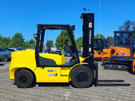 Wózki widłowe diesel 2012  Hyundai 45DS-7E (3)