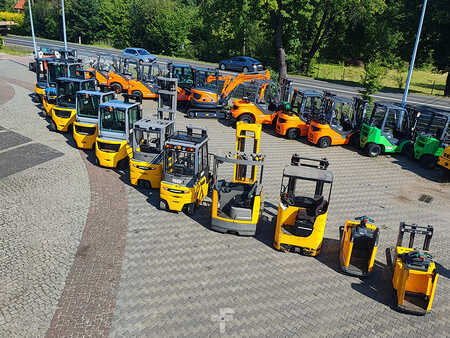 Dieselový VZV 2013  Jungheinrich DFG425s (17)