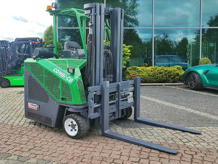 Vierwegestapler 2013  Combilift C2500CB (1)