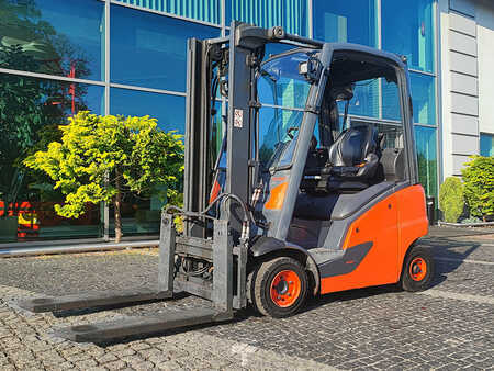 LPG heftrucks 2020  Linde H14T-01 (1)