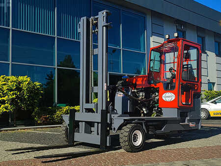 Chariots multidirectionnels 2011  Combilift C5000XL (1)