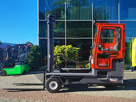 Chariots multidirectionnels 2011  Combilift C5000XL (2)