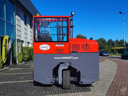 Chariots multidirectionnels 2011  Combilift C5000XL (5)