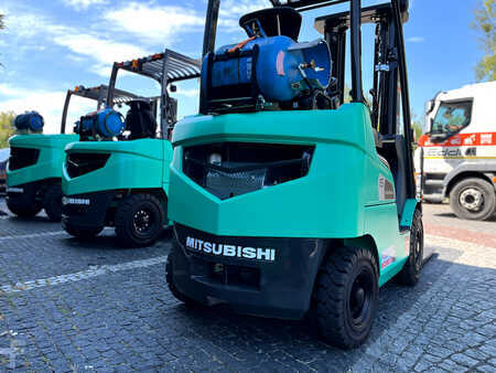 Empilhador a gás 2025  Mitsubishi FG15N (17)