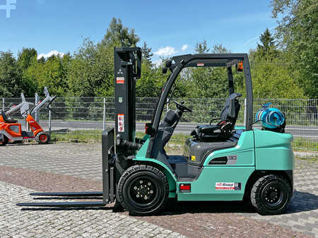Empilhador a gás 2025  Mitsubishi FG30N (7)