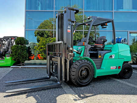 LPG VZV 2025  Mitsubishi FG55NT (1)