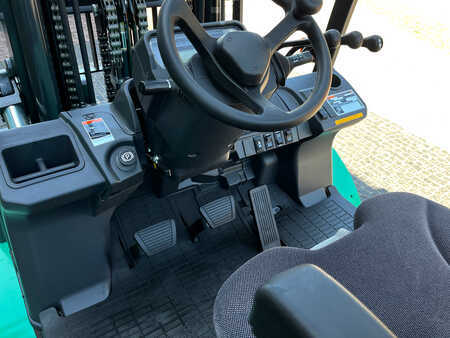 LPG VZV 2025  Mitsubishi FG55NT (13)