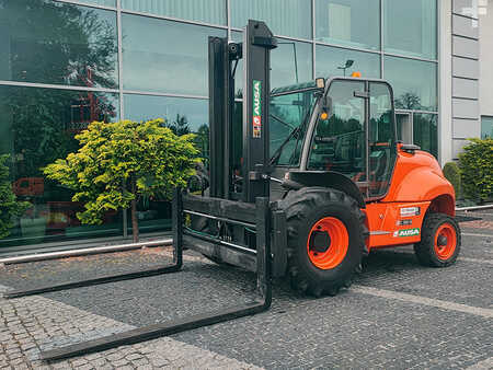 Terénní vysokozdvižný vozík 2016 Ausa C 500 H (1)