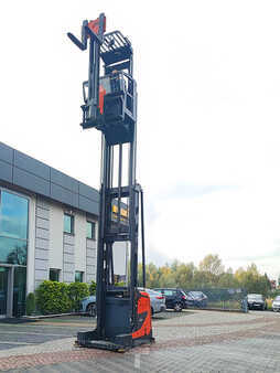 VZV pro práci v úzk.uličkách-retrakt 2019  Linde K (7)