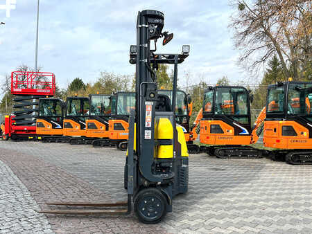 VZV pro práci v úzk.uličkách-retrakt 2016  Aisle Master 15NE (8)