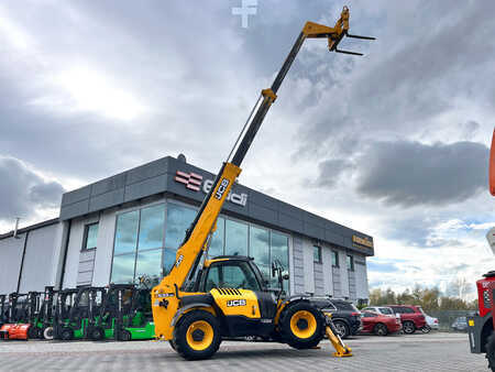 Teleskopstapler-Starr 2016  JCB 533-105 (1)