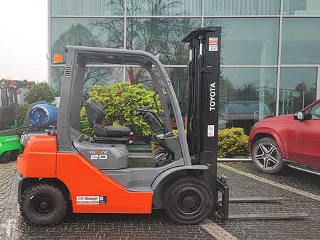 LPG VZV 2012  Toyota 02-8FGF20 (3)