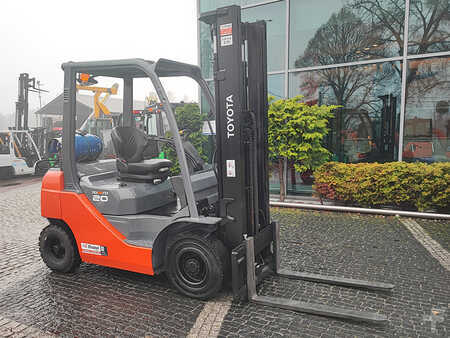 LPG VZV 2012  Toyota 02-8FGF20 (6)