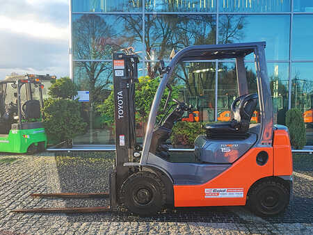 Dieseltrukki 2012  Toyota 02-8FDF15 (2)