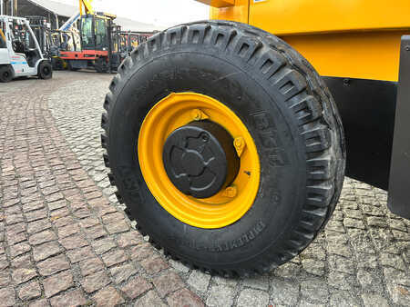 Carretilla todoterreno 2016  JCB 926 (11)