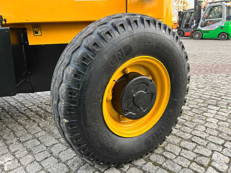 Carretilla todoterreno 2016  JCB 926 (12)