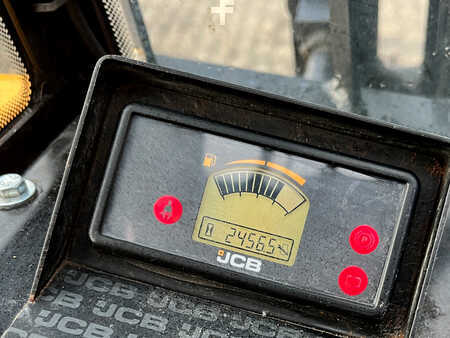 Carretilla todoterreno 2016  JCB 926 (7)