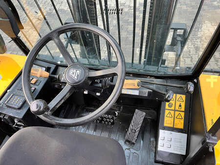 Carretilla todoterreno 2016  JCB 926 (8)