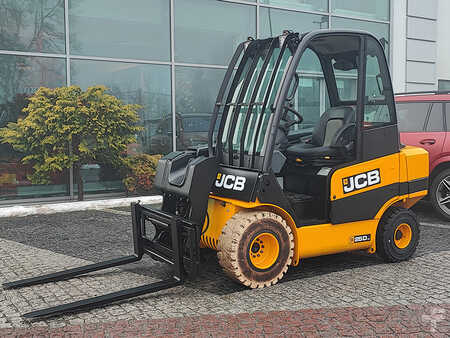 Diesel truck 2013  JCB TLT25D (1)