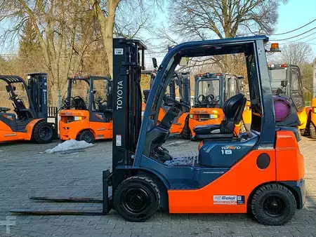 Gas gaffeltruck 2016  Toyota 02-8FGF18 (2)