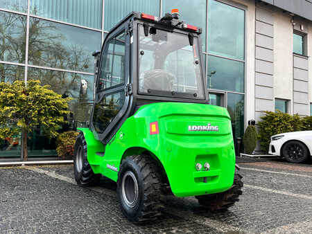 Chariots élévateurs tout terrain 2026  Lonking LG25BT Terrain (11)