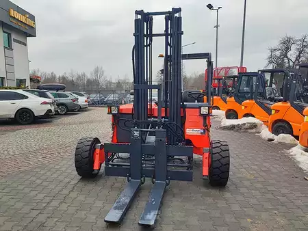 Teherautóra szerelhető targonca 2017  Moffett M4 20.3 (2)