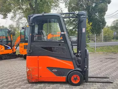 Chariots électriques à 3 roues 2018  Linde E16H-02 (7)