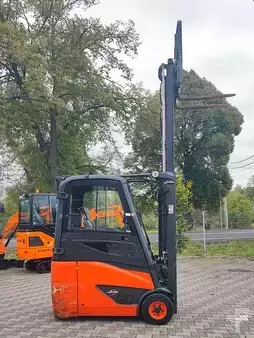 Chariots électriques à 3 roues 2018  Linde E16H-02 (8)