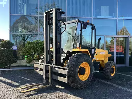 Terrenggående gaffeltruck 2014  JCB 926 (1)