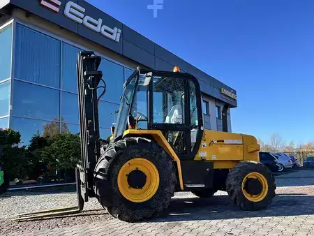 Terrenggående gaffeltruck 2014  JCB 926 (3)