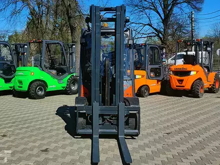 Chariots élévateurs diesel 2015  Linde H30D-02 (4)