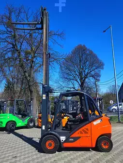 Chariots élévateurs diesel 2015  Linde H30D-02 (6)