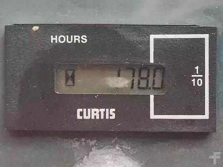 Chariots élévateurs transportables 2008  Moffett M5 20.3 (11)