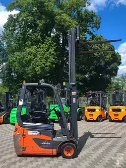 Elektryczne 3-kołowe 2019  Linde E16C (7)